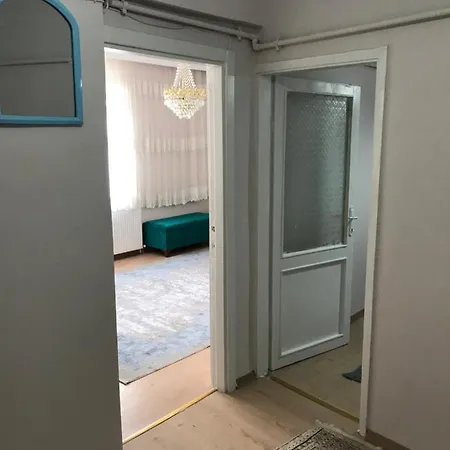 Apartment Vintage Square In Zeytinburnu Istanbul
